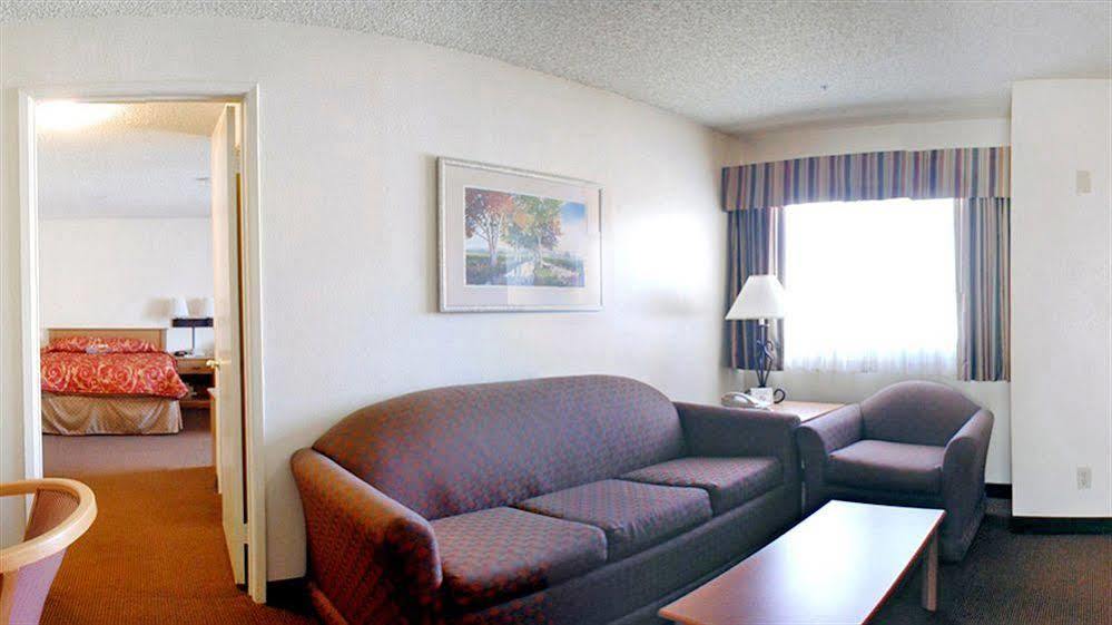 Surestay Plus Hotel By Best Western Upland - Ontario North Extérieur photo